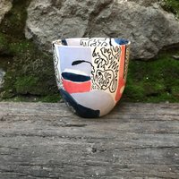 Einzigartig Gestaltete Handgemachte Sgraffito-Keramik-Tasse - Geschenk Urlaub Steinzeug-Tasse Kaffeetasse Teetasse Becher Sgraffito-Tasse von NUAtelierStudio