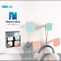 Nueva Idea - Neue Wand aus 4 quadratischen Stücken Haken von NUEVA IDEA