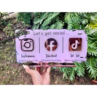 Verdreifachen Symbol Instagram Business Social Media Zeichen | Salon Schönheit Friseur Kosmetikerin Marketing-Zeichen Verdreifachen Symbol Instagram Business Social Media Zeichen | Salon Schönheit Friseur Kosmetikerin Marketing-Zeichen von NVSprinting