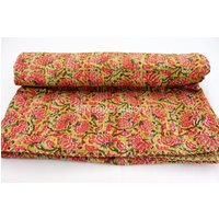 Handgemachte Kantha Quilt Blumendruck Queen-Size Baumwolle Tagesdecke von Naazcreation
