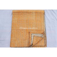 Handgemachte Kantha Quilt Tagesdecke Aus Baumwolle von Naazcreation