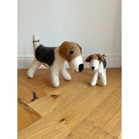 Beagle Aus Filz I Handgemachte Wohndeko Filzdekoration Filzhund Hundedeko Hundeliebhaber Geschenk Hund Kinderzimmer Dekoration von NachaInterior