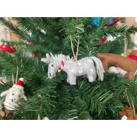 Weihnachtsanhänger Pferd I Filz Christbaumschmuck Weihnachtsdeko Pferdchen von NachaInterior