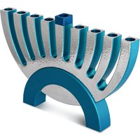 Moderne Bunte Fliping Menorah & Shabbat Kerzenständer Mit Gehämmertem Finish von NadavArtJudaica