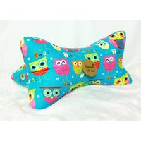 Leseknochen Knochenkissen Keilkissen Nackenkissen Nackenrolle Nackenhörnchen Kissen Eulen #10# Leseknochen Knochenkissen Keilkissen Nackenkissen Nackenrolle Nackenhörnchen Kissen Eulen #10# von NaehstuebchenJasalu