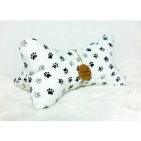 Leseknochen Knochenkissen Nackenkissen Kissen Pfoten Weiß Grau #9# Leseknochen Knochenkissen Nackenkissen Kissen Pfoten Weiß Grau #9# von NaehstuebchenJasalu