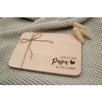 Holzbrettchen | Geschenk Papa Frühstücksbrettchen Vesperbrett Familie Schneidebrett Holzbrettchen | Geschenk Papa Frühstücksbrettchen Vesperbrett Familie Schneidebrett von NahinasLittleWorld