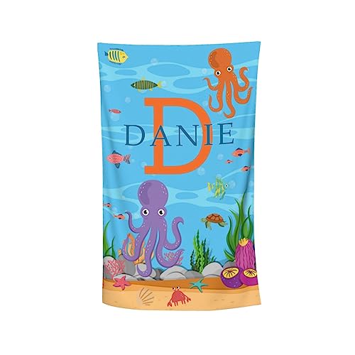 Naispanda Personalisiertes Kinder Strandtuch, Personalisierte Badetuch mit Cartoon-Meerjungfrau Krabbe Hai Seepferdchen Meeresschildkröten Mustern, Mikrofaser, 130 x 80 cm, Blau Naispanda Personalisiertes Kinder Strandtuch, Personalisierte Badetuch mit Cartoon-Meerjungfrau Krabbe Hai Seepferdchen Meeresschildkröten Mustern, Mikrofaser, 130 x 80 cm, Blau von Naispanda