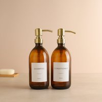 Shampoo & Conditioner Braunglasflasche 2Er-Set - Nachfüllbarer Brauner Spender Und Pumpe Mit Weißem Wasserdichtem Etikett | Umweltfreundliche Refill Shampoo & Conditioner Braunglasflasche 2Er-Set - Nachfüllbarer Brauner Spender Und Pumpe Mit Weißem Wasserdichtem Etikett | Umweltfreundliche Refill von NamieHome