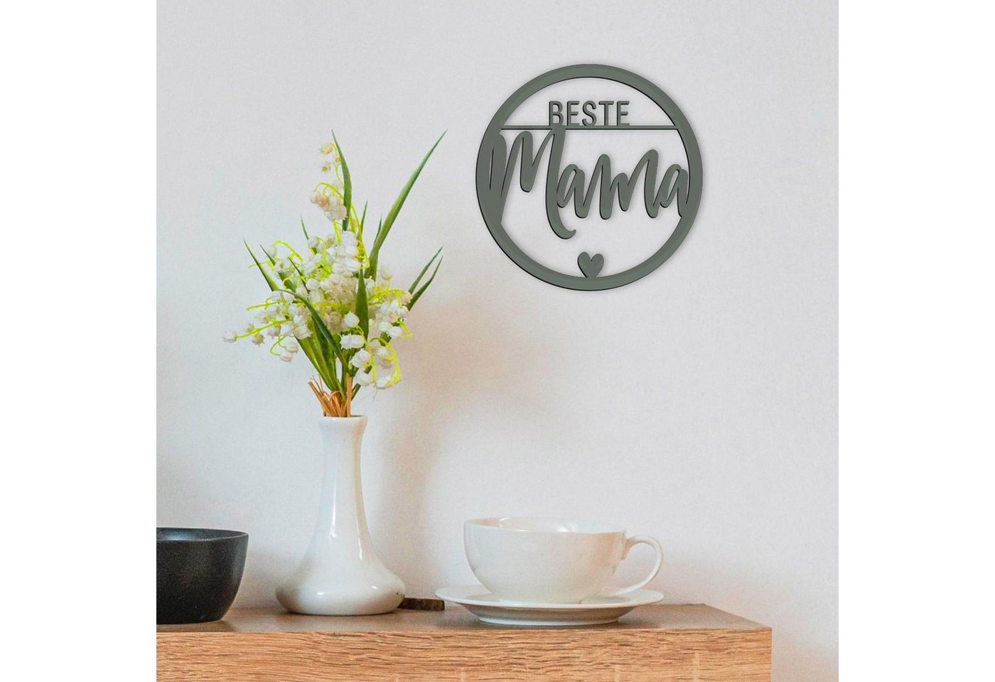 Namofactur Wanddekoobjekt Deko Holzreifen Schrift "Beste Mama" Text aus Holz Geschenk Muttertag, Geburtstag Herz Spruch, zum Aufhängen, Schild rund, Hoop, Ring Namofactur Wanddekoobjekt Deko Holzreifen Schrift "Beste Mama" Text aus Holz Geschenk Muttertag, Geburtstag Herz Spruch, zum Aufhängen, Schild rund, Hoop, Ring von Namofactur
