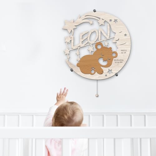 Personalisierbares Nachtlicht Bär auf Mond aus Holz | Kinderzimmer Lampe mit Name | Warmweiß oder RGB LED mit Fernbedienung | HDF und Pappelsperrholz Deko für Babyzimmer & Geschenk Geburt Personalisierbares Nachtlicht Bär auf Mond aus Holz | Kinderzimmer Lampe mit Name | Warmweiß oder RGB LED mit Fernbedienung | HDF und Pappelsperrholz Deko für Babyzimmer & Geschenk Geburt von Namofactur