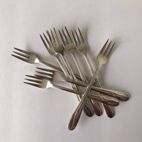 8 H & T Mfg. Co International Silver Meadow Flower Silberplatte Fisch-Cocktailgabeln von NanAndPopsAttic