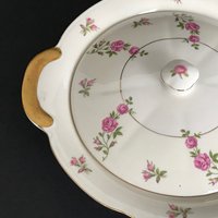 Gemüseschale Delaware Muster | New York Von Theodore Haviland Made in America Delaware Rosa Und Grüne Rosen Mit Goldrand Floral Knob von NanAndPopsAttic