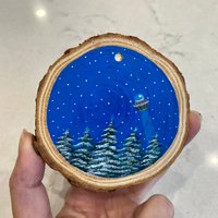 Weihnachtsdeko Raumschiff | Personalisierte Weihnachtsverzierung Weihnachtsgeschenk Handgemachter Baumschmuck von NaomiPaintsStore