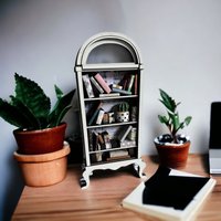 Kleines Schreibtisch Dekor Miniatur Bücherregal - Buch Nerd, Geschenk Für Buchecke, Mini Dekor, Puppenhaus Möbel, Regal 112 Möbel von NappiBySony