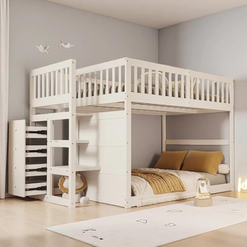 Naptly Kinderbett 140x200 mit Treppe und Schubladen, Massivholz-Etagenbett mit niedrigem Hochbett, festem Sicherheitsgeländer, Stauraum und Schlafbereich Weiß von Naptly