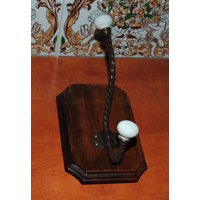 Antike Haken Wand Hanger Art Design Twisted Hand-Geschmiedetes Eisen Porzellan Rustikaler Stil Wohnkultur Design von Natali196