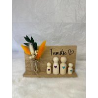 Deko Familie, Klötzchen Dekoration, Geschenk Mit Trockenblumen, Figuren Vater Mutter Tochter Sohn, Als Dankeschön Mitbringsel Weihnachten Deko Familie, Klötzchen Dekoration, Geschenk Mit Trockenblumen, Figuren Vater Mutter Tochter Sohn, Als Dankeschön Mitbringsel Weihnachten von NathaliesBastelbude
