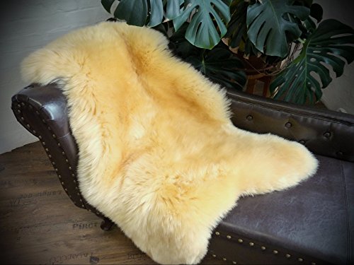 Natur-Fell-Shop ÖKO Schaffell Lammfell medizinisch gegerbt - besonders flauschig - waschbar - von Größe M - XXL (120-130cm) von Natur-Fell-Shop