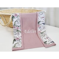 Baby Decke Aus 100% Baumwolle - Sommer Swaddle Mädchen Personalisierte -Decke Bio Baby Decke Aus 100% Baumwolle - Sommer Swaddle Mädchen Personalisierte -Decke Bio von NaturalCuddles