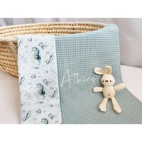 Personalisierte Baby Decke Aus Bio-Baumwolle Mit Namen - Decke, Einzigartiges Junge Geschenk Personalisierte Baby Decke Aus Bio-Baumwolle Mit Namen - Decke, Einzigartiges Junge Geschenk von NaturalCuddles