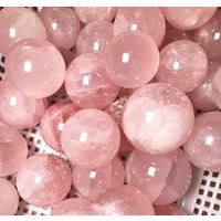 Klare Rosenquarz Kugel/Geschliffene Kristallkugel/Natürlicher Rosenquarz/Rosenquarz Edelstein/Chakra&reiki/Schmuckherstellung/Größe Klare Rosenquarz Kugel/Geschliffene Kristallkugel/Natürlicher Rosenquarz/Rosenquarz Edelstein/Chakra&reiki/Schmuckherstellung/Größe von NaturalMineralsArt