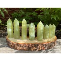 A + Grade Hellgrüner Jade-Turm | Natursteinspitze Obelisk Zauberstab Heilstein Viel Glück Freundschaft Frieden Harmonie von NaturalRemedyOasis