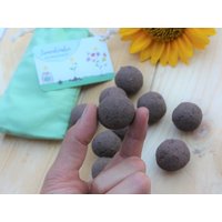 Samenbomben, Seedbombs, Blühkugeln Im Baumwollbeutel, 10 Stück von NatureRoadshop