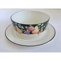 Sango Fanciful Obst 3968 5 1/4" Runde Gravy Boot Mit Unterplatte von NaturelandCandles