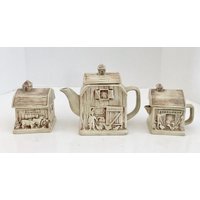 Vintage Keramik 6 Stück Scheune Tee Set Mit 2-3 Tasse Teekanne von NaturelandCandles