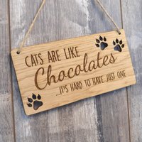 "Graviertes Katzenschild Aus Holz "Cats Are Like Chocolates" "Graviertes Katzenschild Aus Holz "Cats Are Like Chocolates" von Naturelase