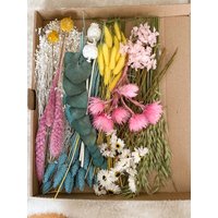Diy Trockenblumen Diy-Set „Spring", Diy-Trockenblumenstrauß, Trockenblumenkranz in Rosa, Weiß, Gelb, Grün von Naturlandhandmade