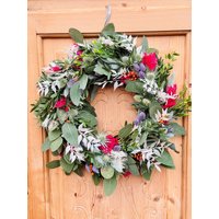 Gewickelter Eukalyptuskranz Mit Bunten Trockenblumen/Türkranz Tischkranz Trockenblumenkranz Adventskranz von NaturverliebtVerena