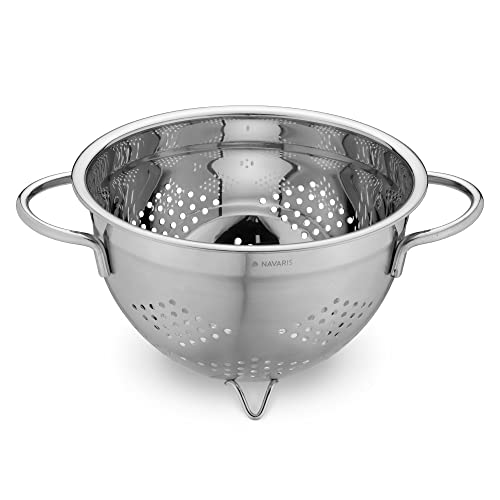 Navaris Nudelsieb Edelstahl rostfrei groß - Ø20cm Seiher mit Füßen - Abtropfsieb Abgiesser Abgießsieb - Abschütthilfe aus Metall Navaris Nudelsieb Edelstahl rostfrei groß - Ø20cm Seiher mit Füßen - Abtropfsieb Abgiesser Abgießsieb - Abschütthilfe aus Metall von Navaris