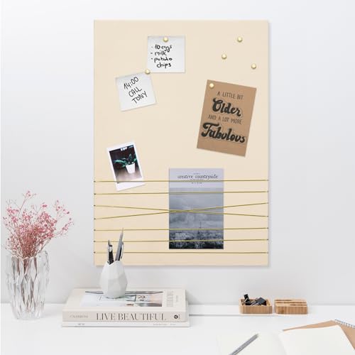 Navaris Pinnwand Collage Fotowand aus Samt - 70x50cm Bilderhalter - Fotohalter mit Schnur - für Fotos Bilder Postkarten - inkl. Stecknadeln - Beige Navaris Pinnwand Collage Fotowand aus Samt - 70x50cm Bilderhalter - Fotohalter mit Schnur - für Fotos Bilder Postkarten - inkl. Stecknadeln - Beige von Navaris