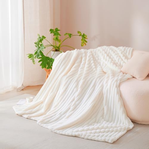 Nayoroom Kuscheldecke Winter Flauschig Kaninchen Fleecedecke 150x200 Weiß Warm Fellimitat Decke Kuschelig Wolle Aesthetic Wohndecke Cream Wolldecken Weiche Sofadecken für Sitzfläche Couch überwurf von Nayoroom