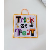 Halloween Trick Or Treats Hängend/Baum Dekoration Ornament von NayworthCottageCraft