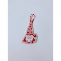 Valentinstag Hängendes Blumenherz Gonk/Wichtel Pastell Rosa Baum Dekoration Ornament Shabby Chic von NayworthCottageCraft