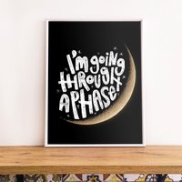 Mond Phase & Space Print/8x10 Original Wand Kunst Poster Handlettering Zitat Und Schriftart Mond Phase & Space Print/8x10 Original Wand Kunst Poster Handlettering Zitat Und Schriftart von NectarineCottage