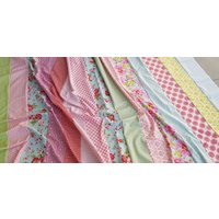 Patchworkdecke 140 X 200 cm Kinderdecke Krabbeldecke Tagesdecke Bettüberwurf Bunt Picknickdecke Rosa Baumwolle/ Fleece von NeedleArtGermany