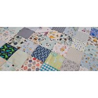 Patchworkdecke Mit Namen Kinderdecke Ca. 140 X 100 cm/Geschenk Zur Geburt Taufgeschenk Für Jungen Bunt Patchworkdecke Mit Namen Kinderdecke Ca. 140 X 100 cm/Geschenk Zur Geburt Taufgeschenk Für Jungen Bunt von NeedleArtGermany