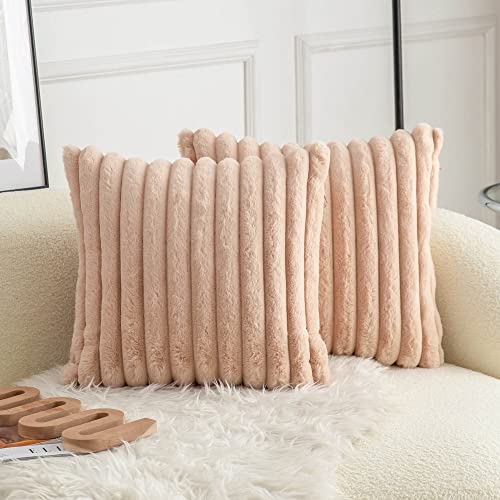 Neelvin Pack von 2 Kunstpelz Plüsch Dekorative Wurf Kissenbezüge Fuzzy gestreifte weiche Kissenbezug Kissenbezüge für Sofa Couch Schlafzimmer von Neelvin