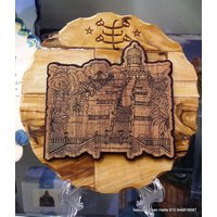 Baha'i "Schrein Der Bab" Wand Dekor Handarbeit Olivenholz Rund 15 cm Teller Mit Ständer, Bahai Geschenk Von Haifa Baha'i "Schrein Der Bab" Wand Dekor Handarbeit Olivenholz Rund 15 cm Teller Mit Ständer, Bahai Geschenk Von Haifa von NekudatChen