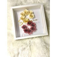 Blumenrahmen Geschenk Freundin Freund Frau Mann Valentinstag Personalisiertes Geburtstagsgeschenk Flower Box von NelasHappyPlace