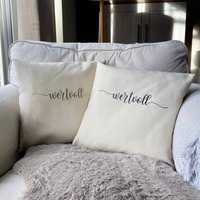 Christliche Kissenhülle "Wertvoll" Christliche Deko Kissen Geschenkidee Schwarz Oder Gold Kissenbezug 40x40 von NellisHerzwerk