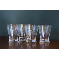 Set Von 4 Vintage Kristall-Wassergläsern, Theresienthal, Handgeschliffen, Radgravur, Vogelmotiv, 50Er/60Er Jahre, Made in Germany Set Von 4 Vintage Kristall-Wassergläsern, Theresienthal, Handgeschliffen, Radgravur, Vogelmotiv, 50Er/60Er Jahre, Made in Germany von NellysVintageFeeling