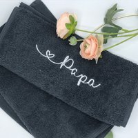 Handtuch Mit Name Bestickt, Muttertag Geschenk Personalisiert, Papa von Nelschko