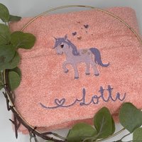 Personalisiertes Geschenk Für Kinder, Handtuch Mit Name, Einhorn, Dino, Ballerina von Nelschko