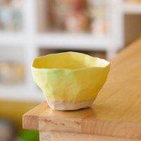Dessertschale, Handgefertigte Keramikschale, Eisschale, Frühstücks-Müslischale, Kleine Snackschale, Obstschale, Handgefertigt, Mattgelb von NemoHugCraftStudio