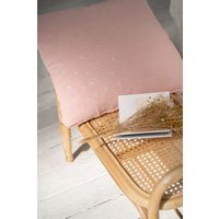 Dekoratives Kissen Aus Gewaschener Bettwäsche Dekoratives Kissen Aus Gewaschener Bettwäsche von NenePolo